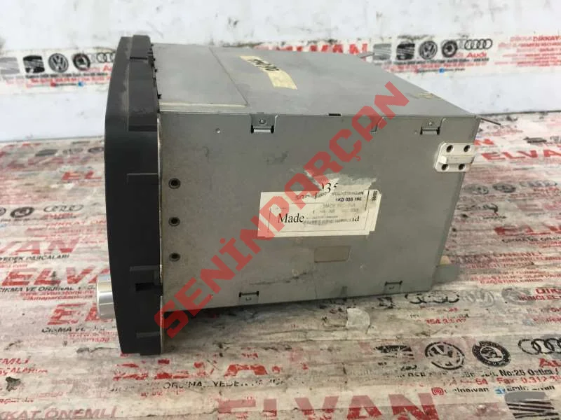 1KD035195 - CD-/MD DEĞİŞTİRİCİSİ KUMANDASI