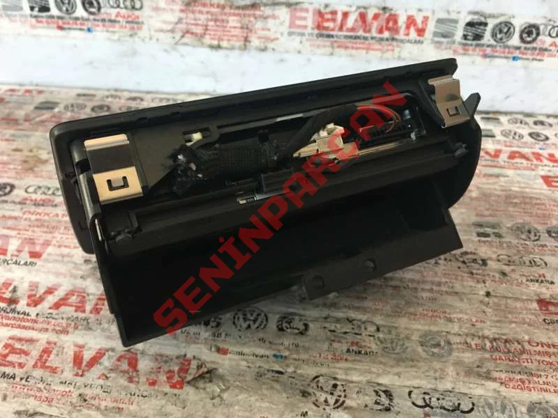 8X0857273B - NAVİGASYON ÜNİTESİ TESPİT