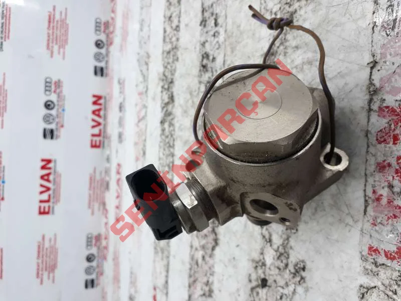 06E127026E - YAKIT POMPASI