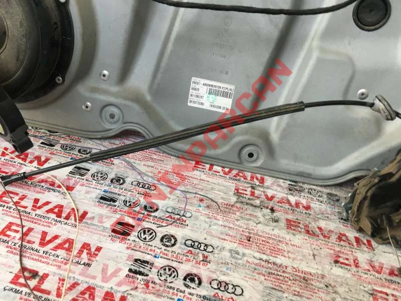 1T0837086A - KAPI KOLU BRAKETI