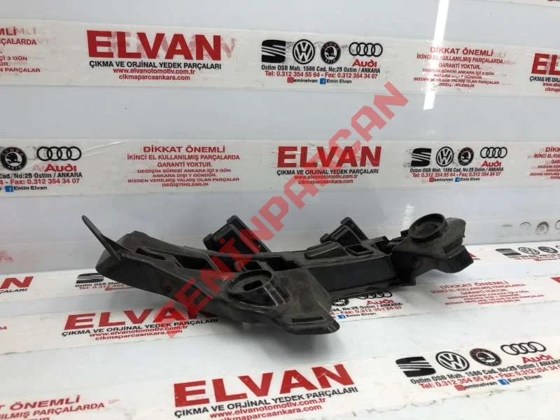 3G5807484A - HALTER