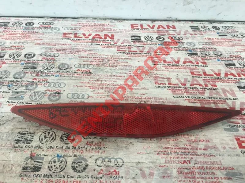 5G0945105 - ARKA TAMPON REFLEKTORU SOL