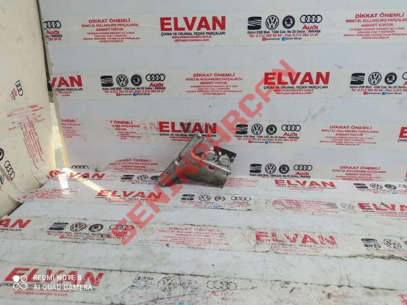 6Q0821141 - ON CAMURLUK BRAKETI