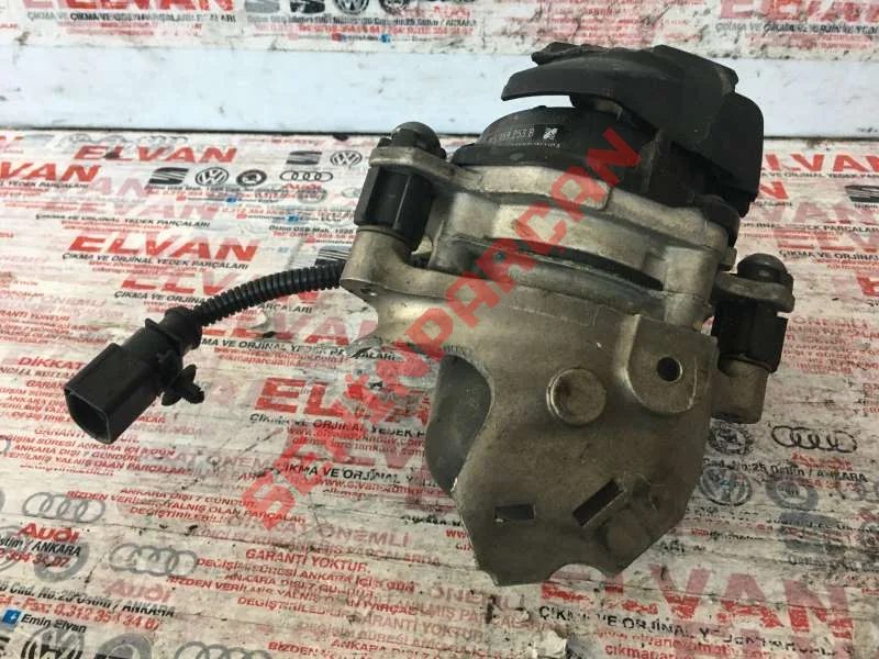 1J0973852 - KABLO SOKETI