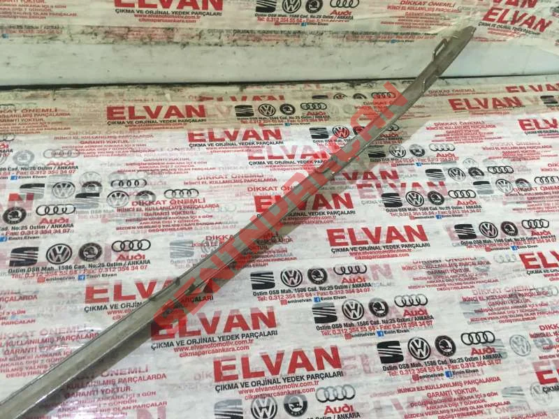 3AF807443 - TAMPON IÇIN SÜS ÇITASI