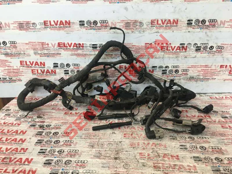 1J0973713G - KABLO SOKETI