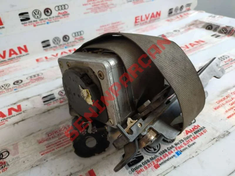 1M0857705 - BASMALI TUŞ KILIDINE SAHIP