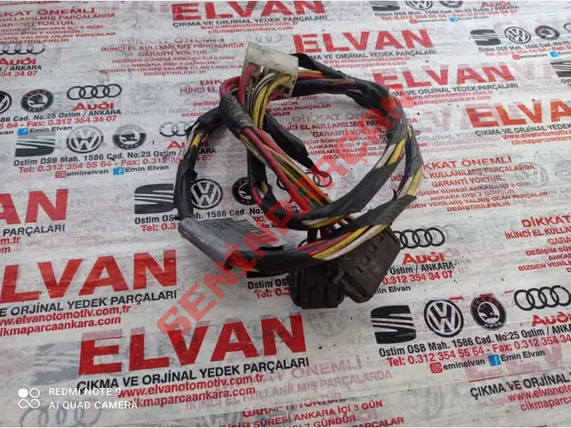 1J0972772 - KABLO SOKETI