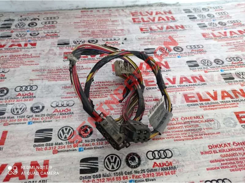 1J0972772 - KABLO SOKETI