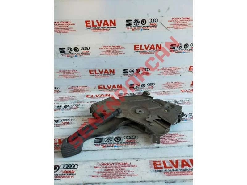 7L0721891 - GAZ PEDALI