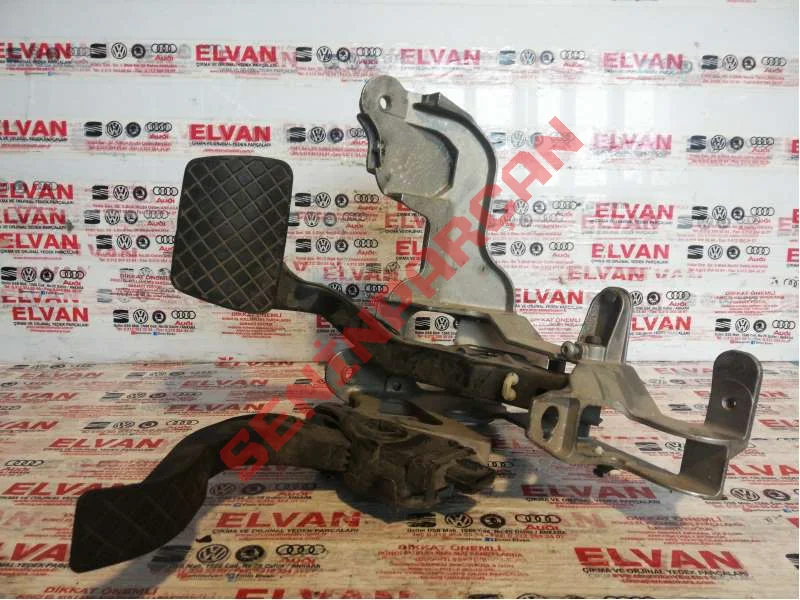 4G1723117 - PEDAL TAKIMININ YATAK BRAKETI