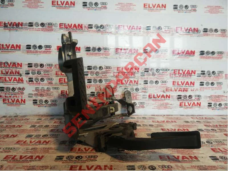 4G1723117 - PEDAL TAKIMININ YATAK BRAKETI