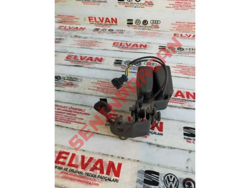 3V0857739A - ÇIFTLI KEMER KILIDI