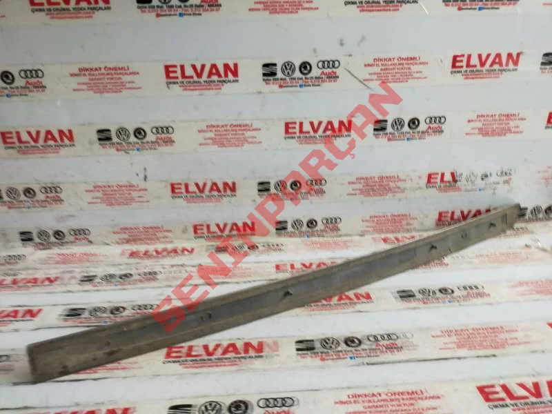 8E0853964 - KAPI KORUMA ÇITASI