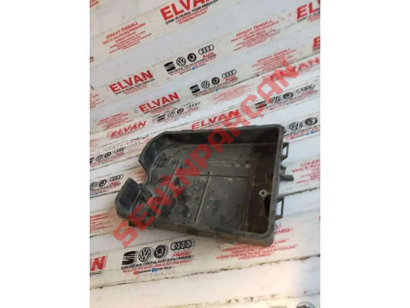 8D0927355B - KONTROL ÜNITESININ MUHAFAZASI