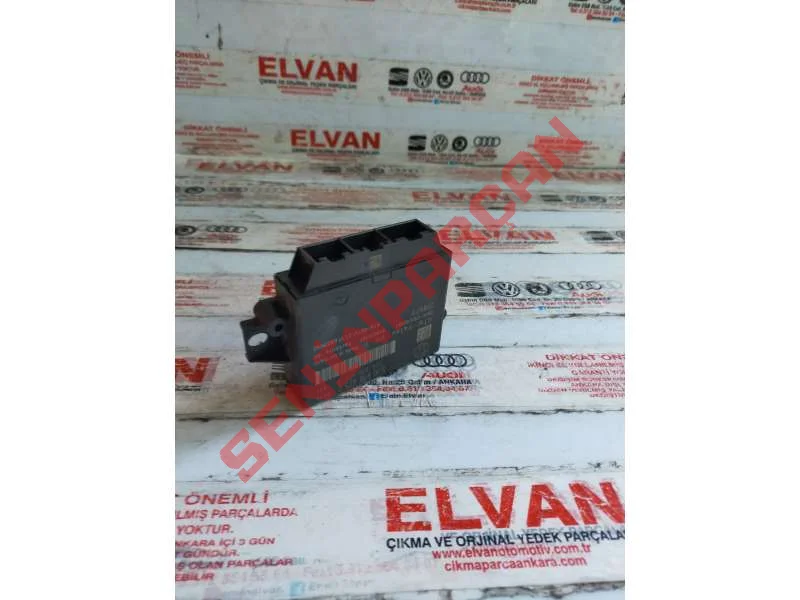 5J0919475C - PARK YARDIMI KONTROL ÜNITESI