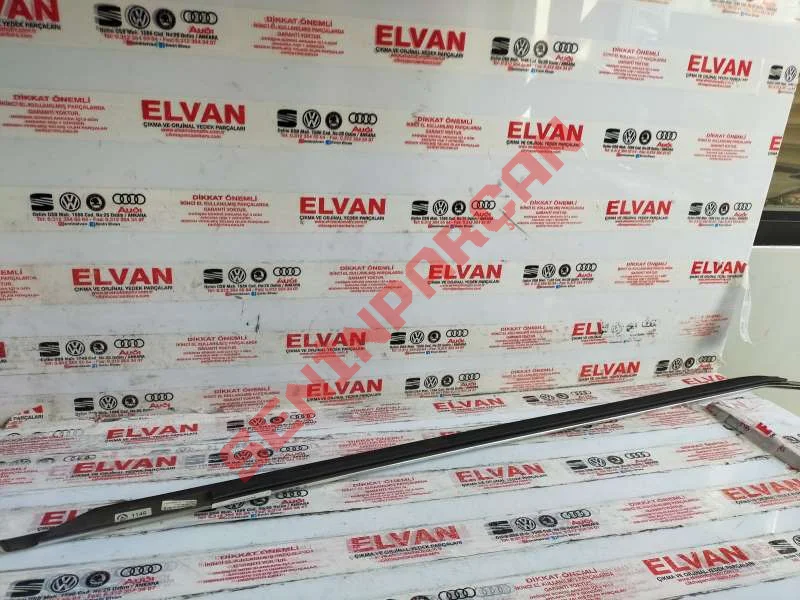 3C4837475B - SÜS ÇITASINA SAHIP CAM AĞIZ