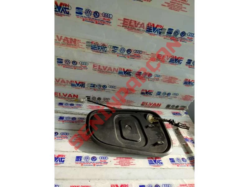 5G4837915D - KAPI İÇ SACININ KORUYUCUSU