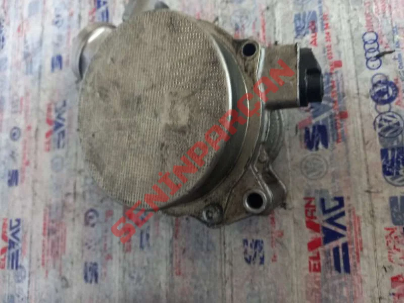 06H145100AB - VAKUM POMPASI