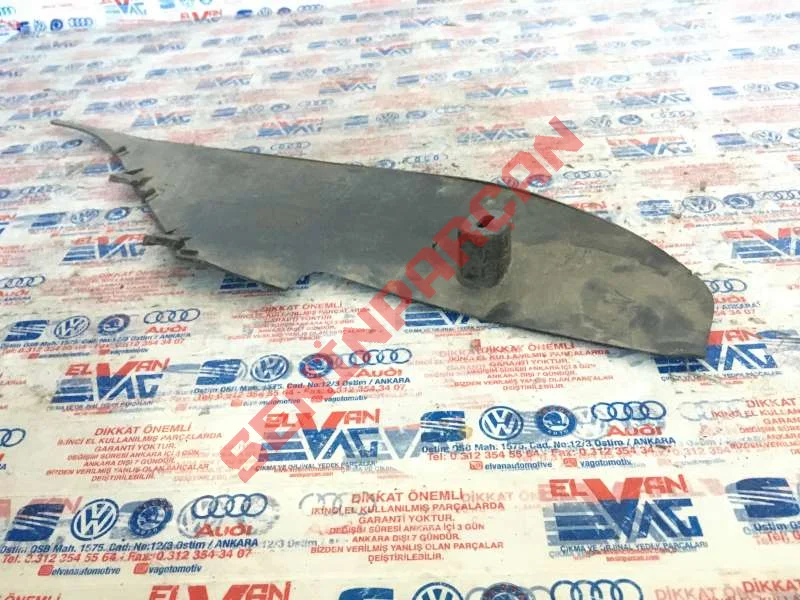 5M1863046C - ORTA KONSOL IÇIN YAN