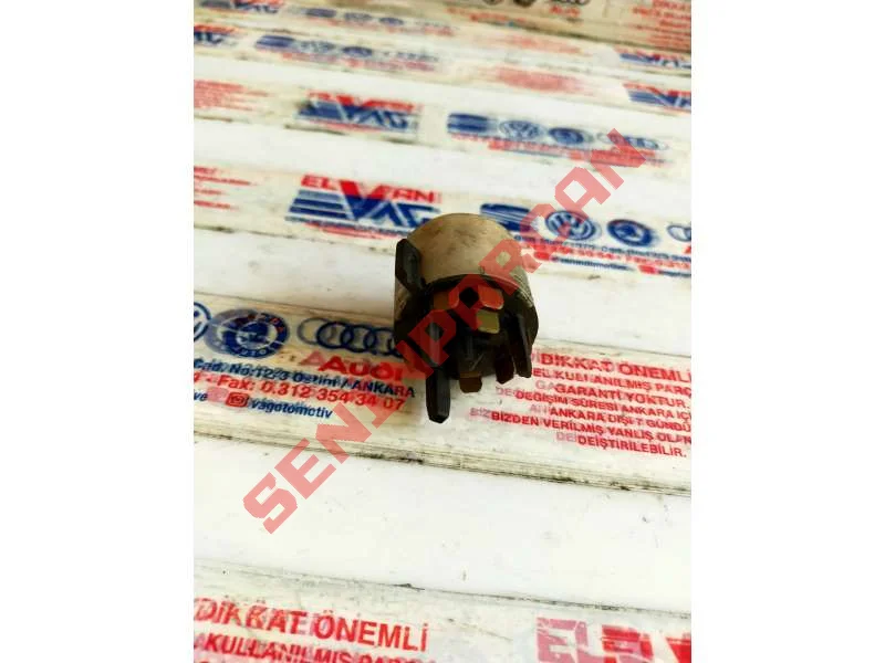 4B0905849 - DIREKSIYON KILIDI