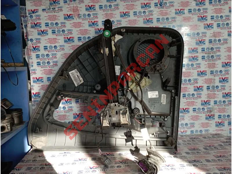 1P0867211A - ORTA PARÇASI OLM. KAPI KAPLA-