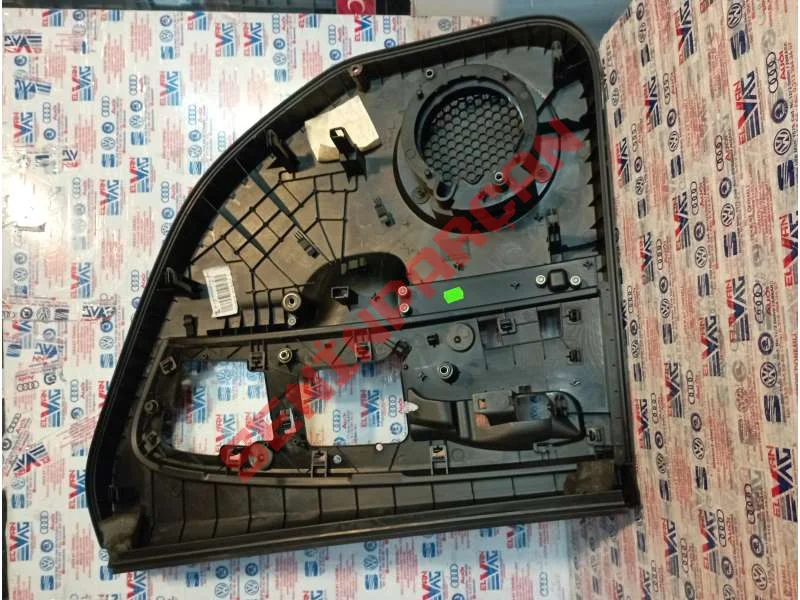 1P0867211A - ORTA PARÇASI OLM. KAPI KAPLA-