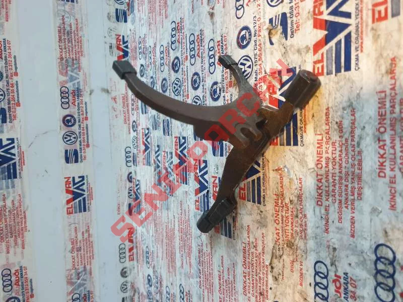 0AM311559C - VITES ÇATALI