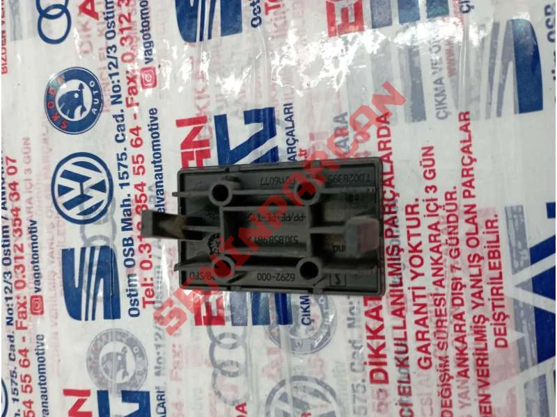 5J0858981A - HAVA YASTIĞININ BAŞLIĞI