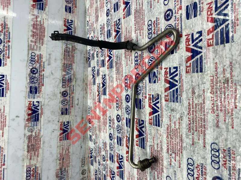 8K0131205B - BAGLANTI BORUSU