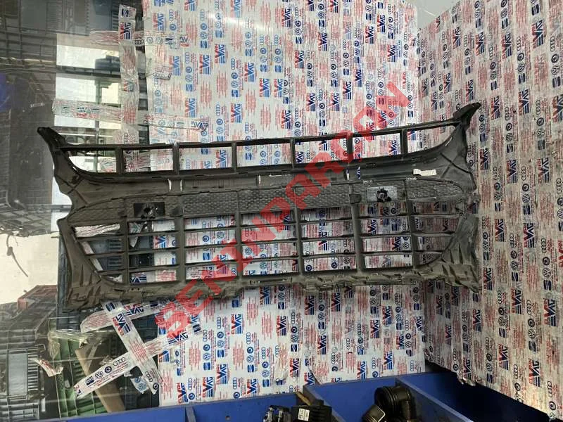 95B807683H - TAMPON BRAKETİ