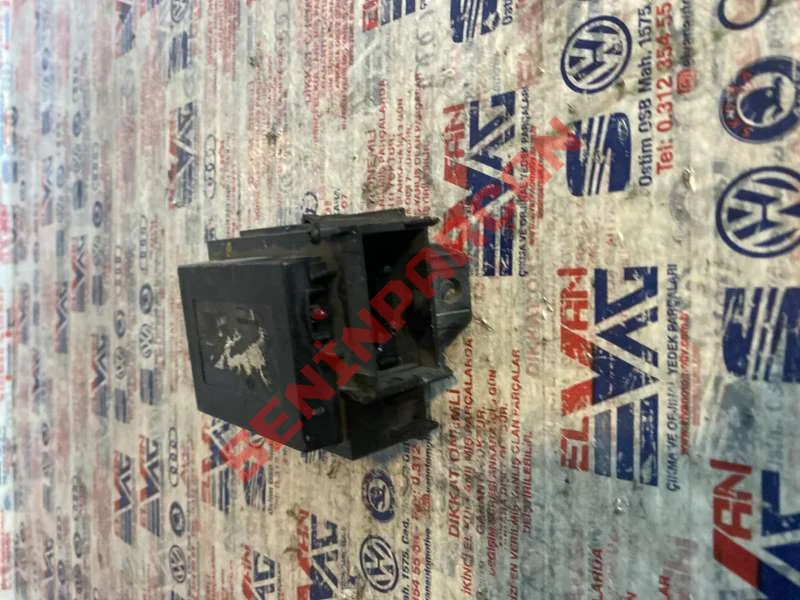 3C0905843R - DIREKSIYON KOLONU KILIDI