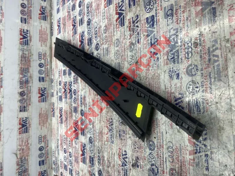 5NA839902B - KAPI CAMI ÇERÇEVESININ SIPERI