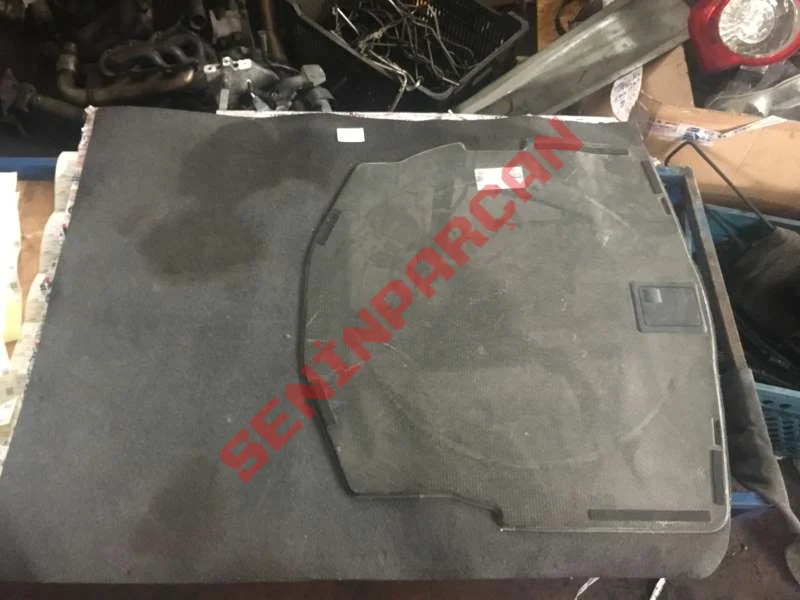 8E5863463 - BAGAJ DÖŞEMESI