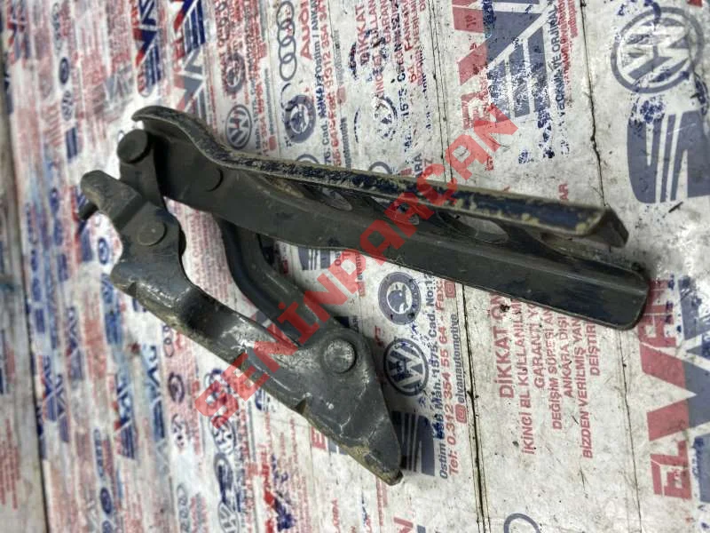 1Z0823301C - MENTESE MOTOR KAPUT SAG