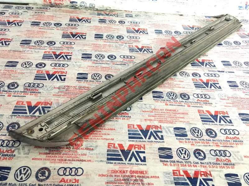 8E0853969 - KAPI KORUYUCUSU