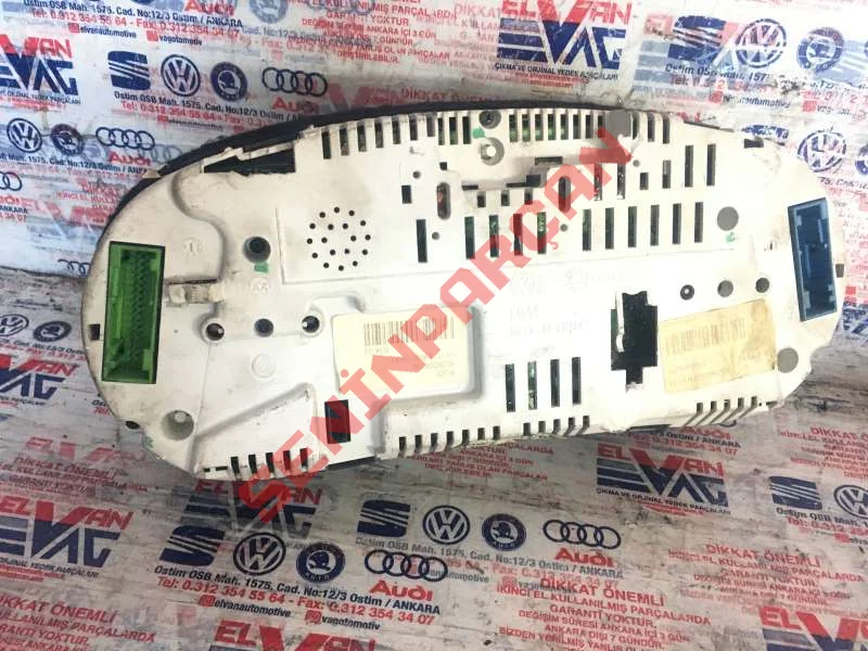 8L0920950E - GÖSTERGE TABLOSU