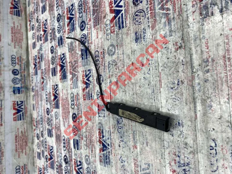 1K6035577AB - ANTEN GÜÇLENDIRICISI