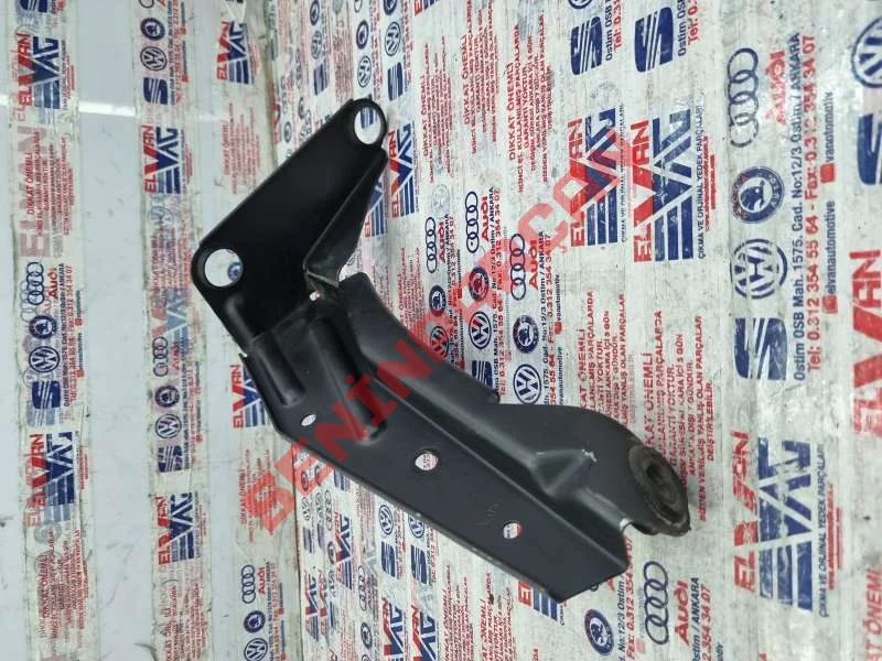 8E0145813G - BRAKET