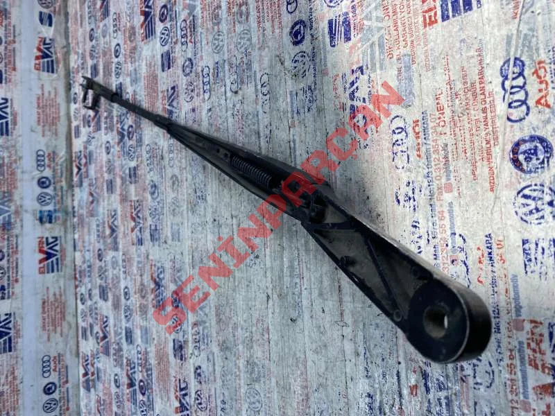 1K1955409 - AERO SİLECEK KOLU