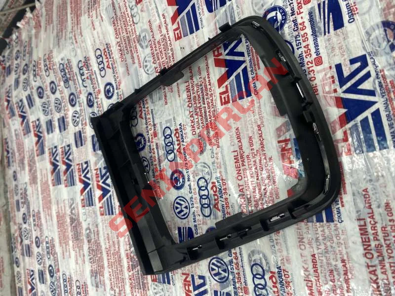 5F1711113P - VİTES KOLU KAPLAMALI VİTES