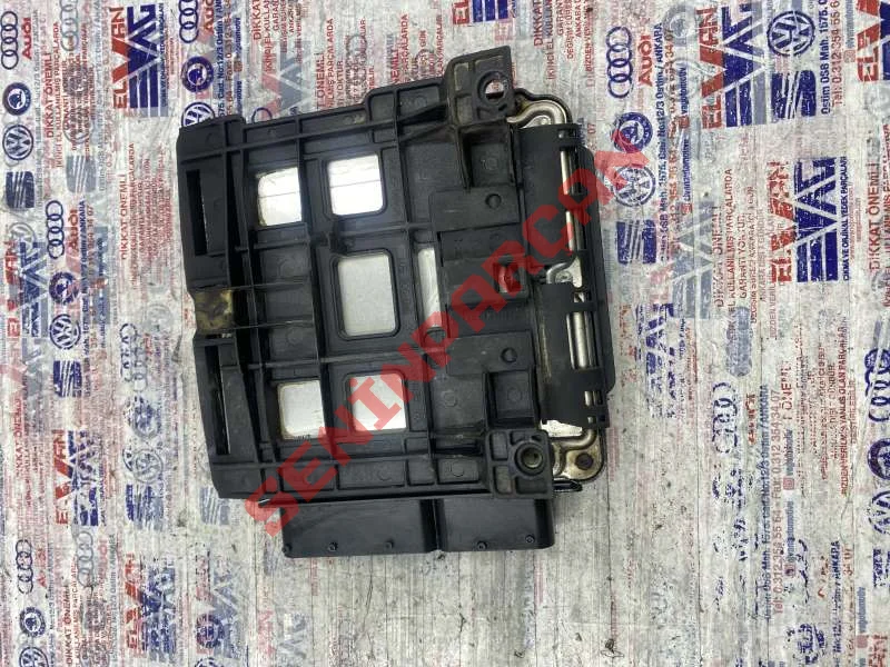 03L906022DC - DIZEL MOTOR KONTROL ÜNITESI