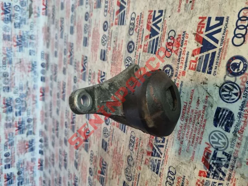 8D0199339M - MOTOR TAKOZU