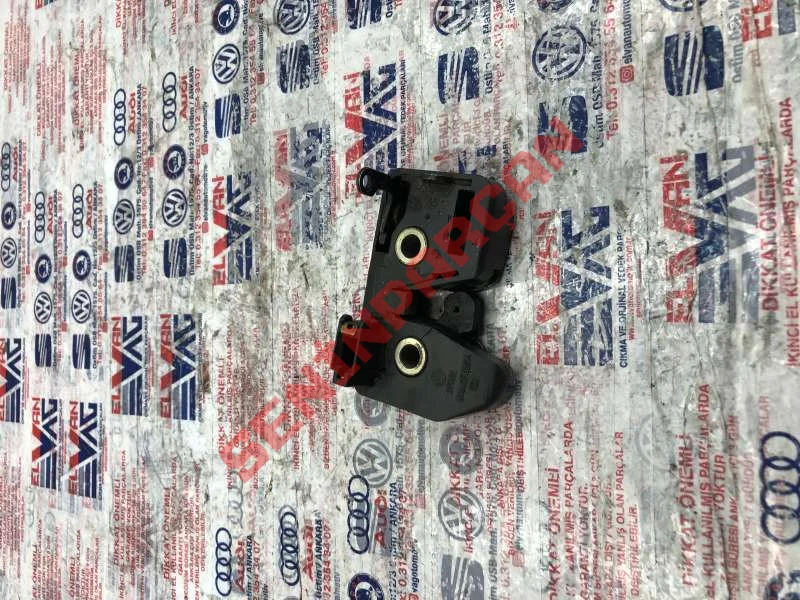 6N0827505A - BAGAJ KAPAĞI KİLİDİ