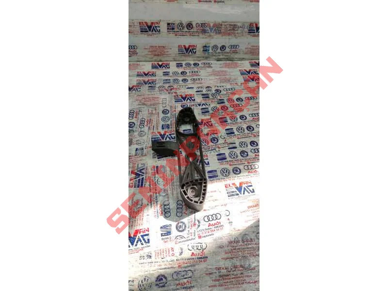 7T0843352B - GURTSCHLOSS V L