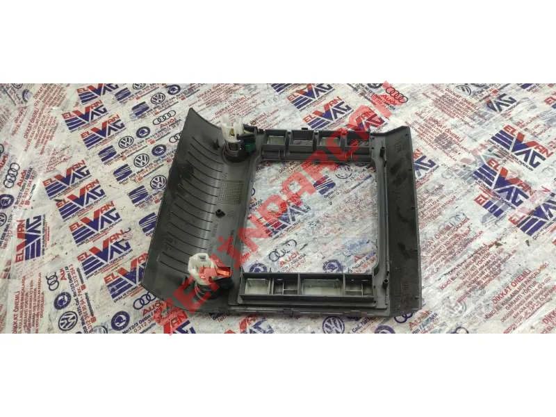 2H0863682E - ORTA KONSOL SIPERI