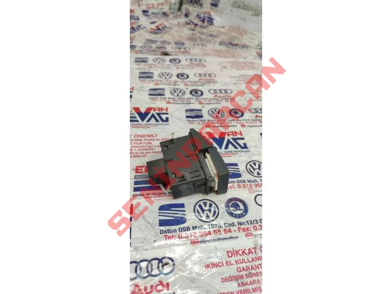 5JA953507D - DÖRTLÜ IKAZ LAMBASININ DÜĞMESI