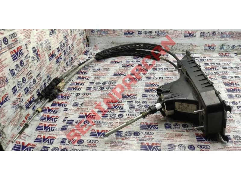 5Q0711265R - DÜZ VITES TELI