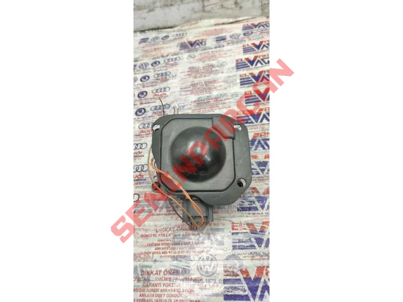 8K0907561B - MESAFE AYARI VE RADAR SENSÖRÜ