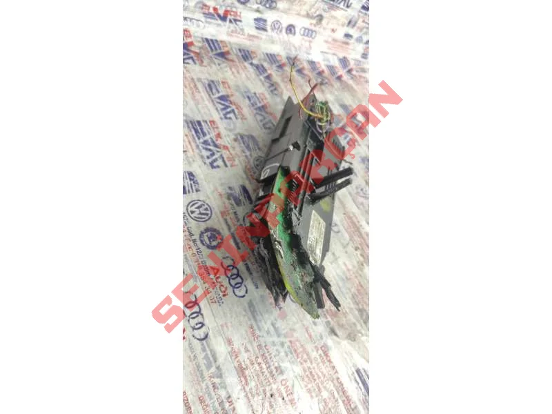 4G0820043AC - KULLANIM VE GÖSTERGE ÜNITESI